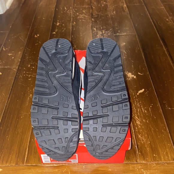 Nike Air Max 90 (Black/White) comes w/box - Picture 3 of 5